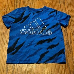 NWOT. Adidas boys t shirt. Size youth small